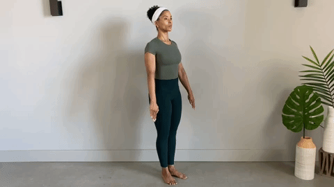 Alexa Idama practicing Pilates chest expansion